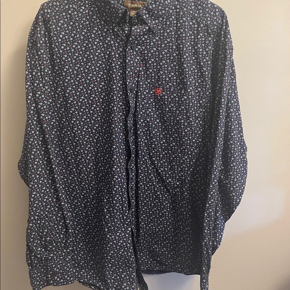 Ariat button up long sleeve shirt - Picture 1 of 1